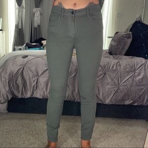 Frame Jeans (Le High). Best Seller. Size-25.